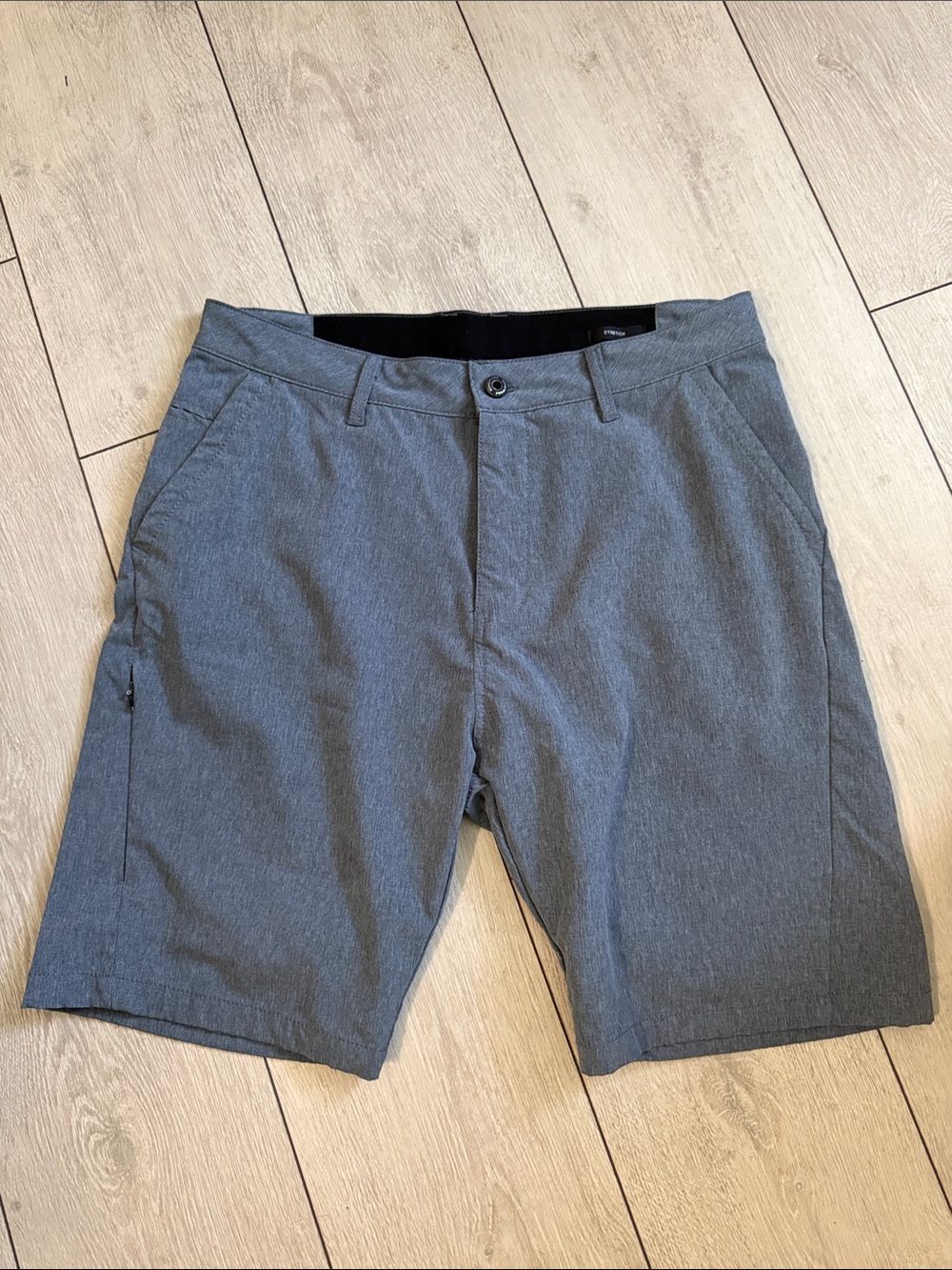 Men's 32” Waist - 4 pair of Shorts - Picture 8 of 13